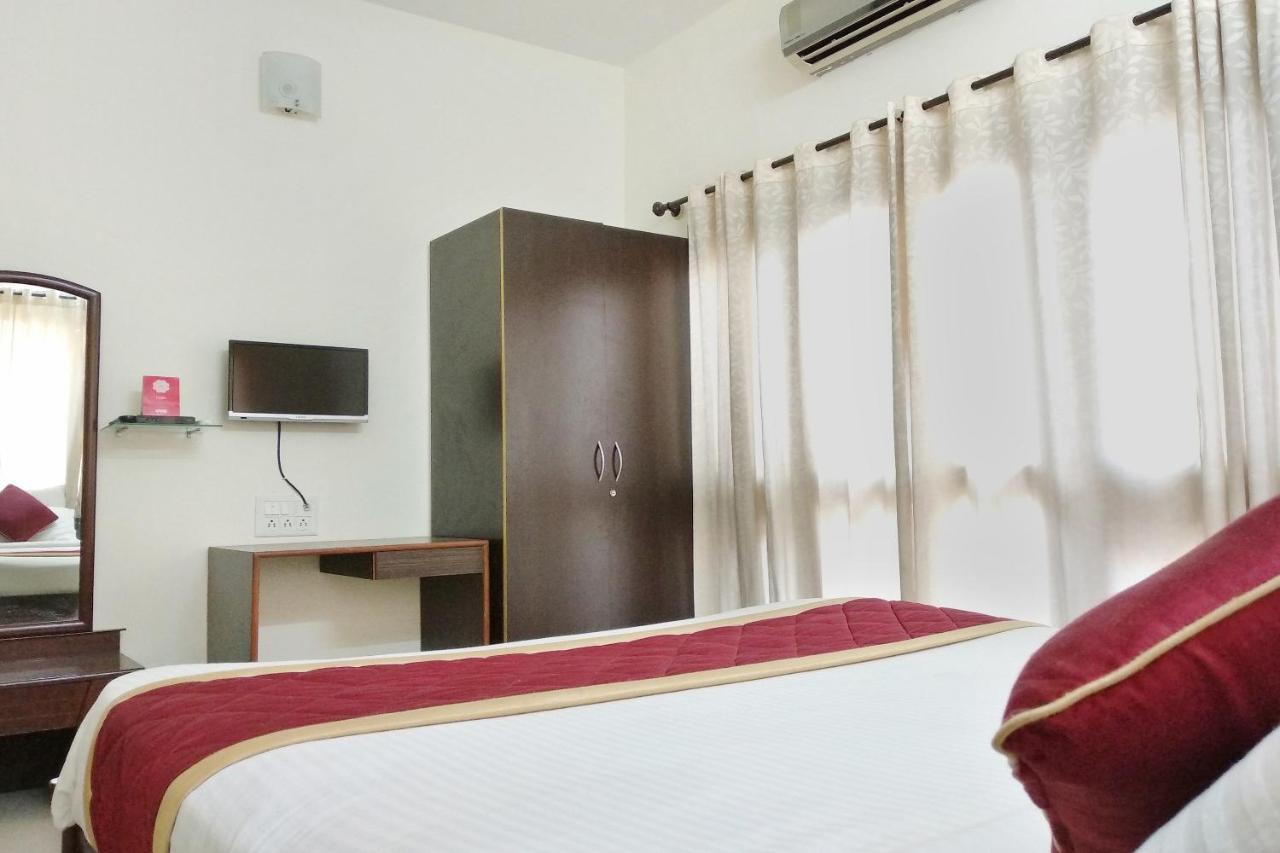 Super Oyo Capital O Premium Hotel Victoria Heights Near Sri Someshwara Swami Temple Бенґалуру Екстер'єр фото