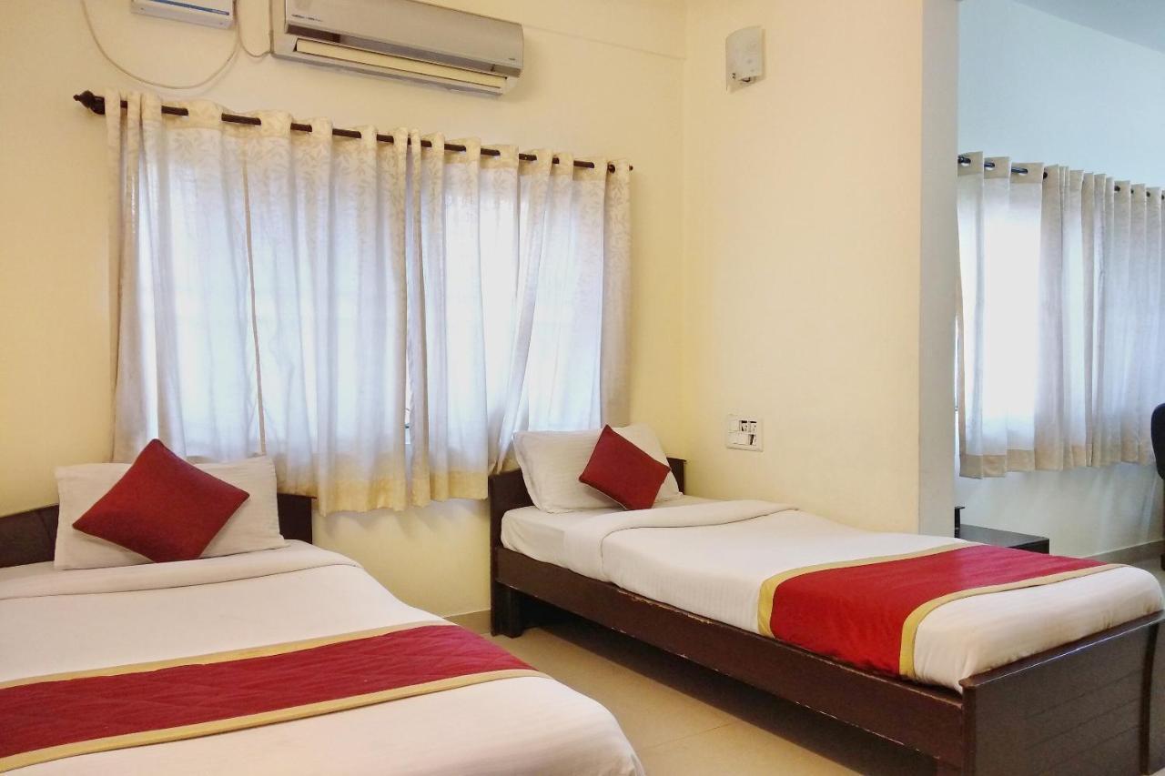 Super Oyo Capital O Premium Hotel Victoria Heights Near Sri Someshwara Swami Temple Бенґалуру Екстер'єр фото