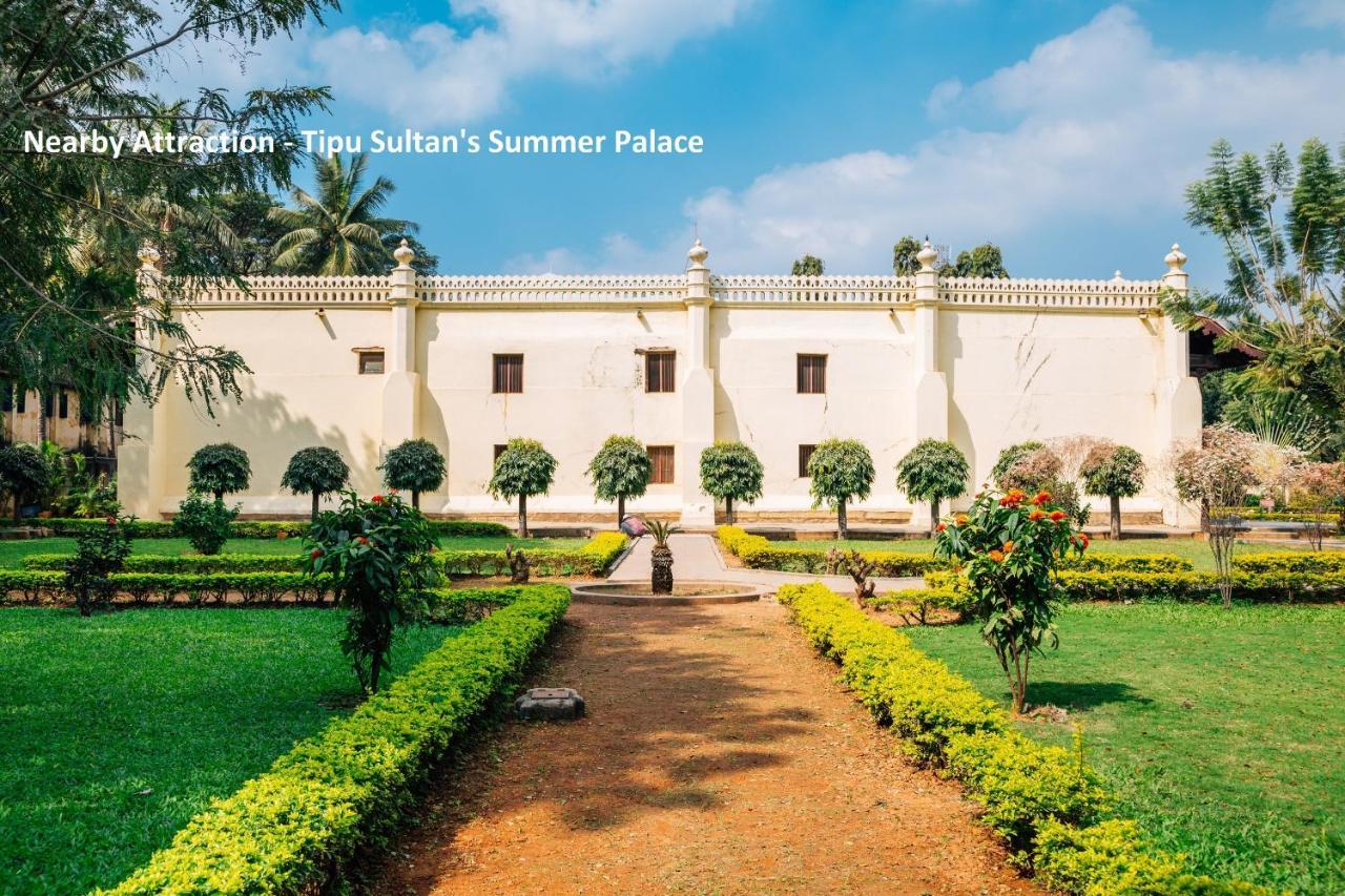 Super Oyo Capital O Premium Hotel Victoria Heights Near Sri Someshwara Swami Temple Бенґалуру Екстер'єр фото