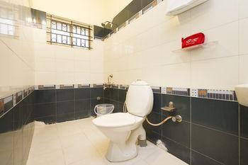 Super Oyo Capital O Premium Hotel Victoria Heights Near Sri Someshwara Swami Temple Бенґалуру Екстер'єр фото
